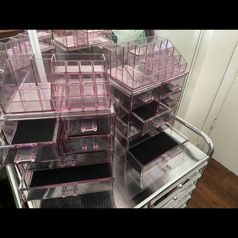 Acrylic makeup organizer